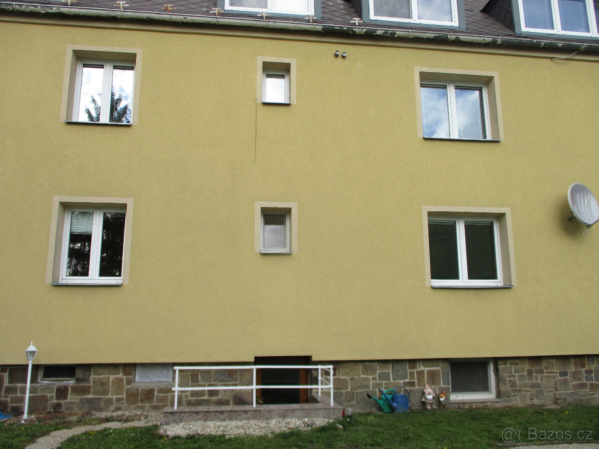 Pronájem bytu 1+1 35m2 v cihlovém domě v Opavě