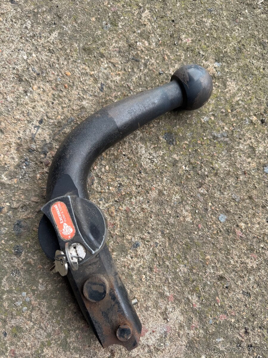 Tažné zařízení Saab 9-5