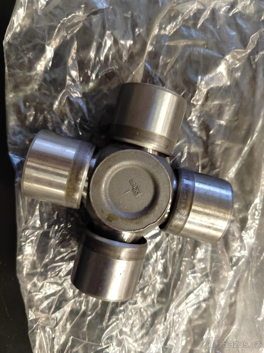 kříž zadní poloosy