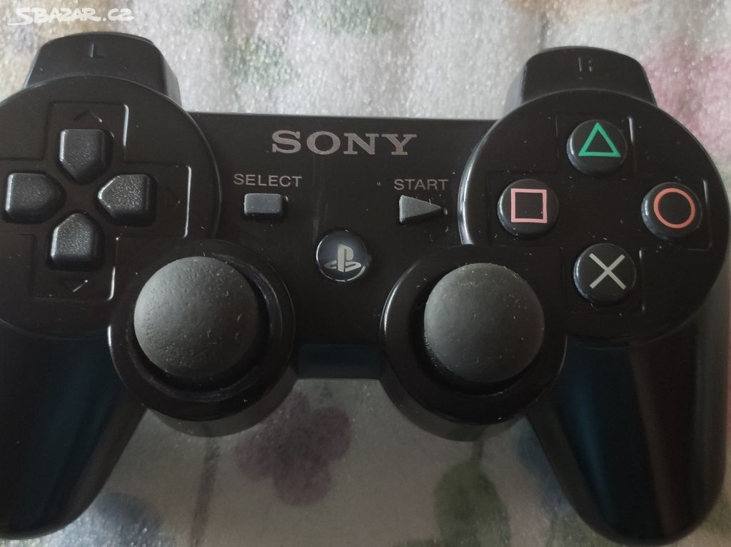 Originál Ovladače PS3 Opravy ovladačů možné :-)