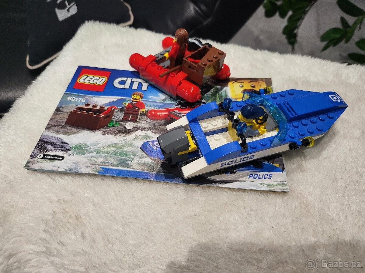 60176 - Lego útěk řekou