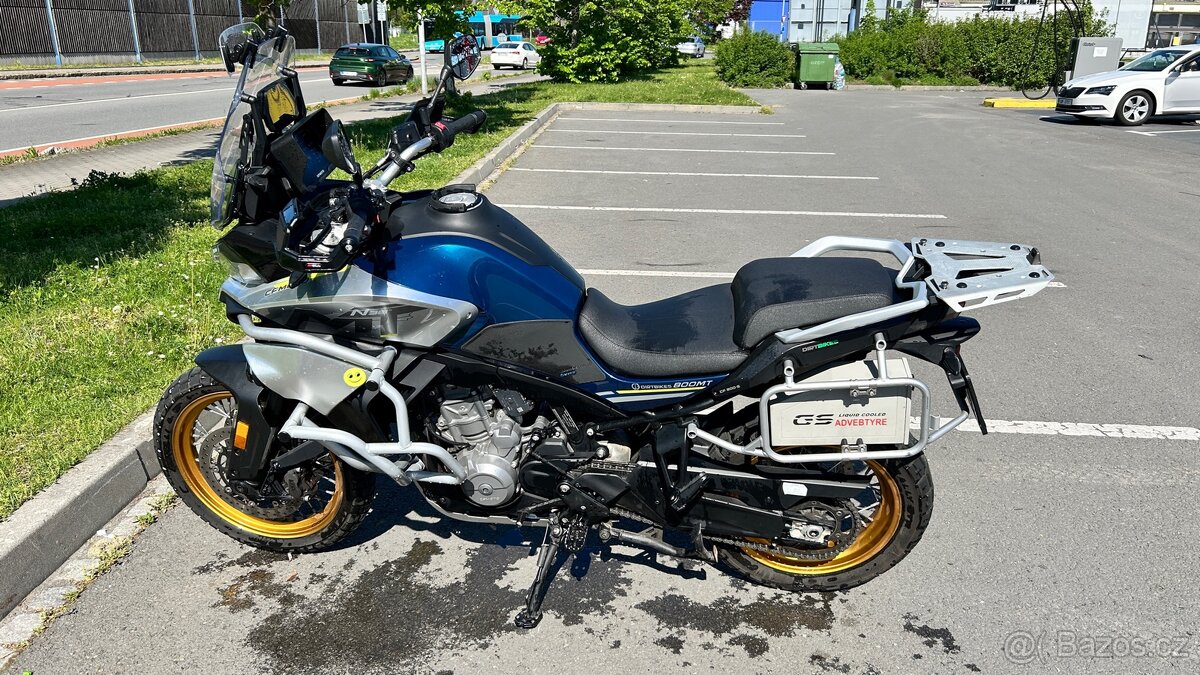 CF MOTO 800MT