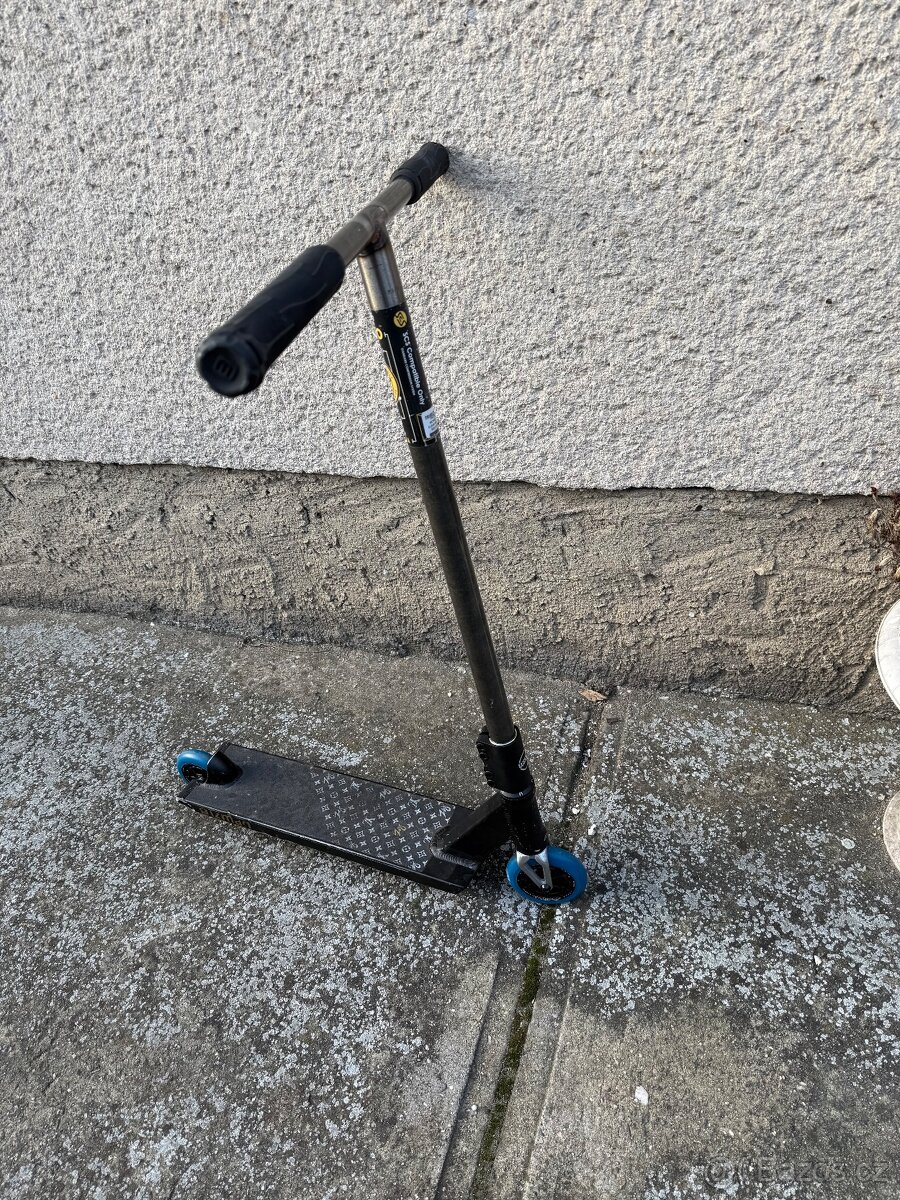 Tilt proto custom freestyle koloběžka