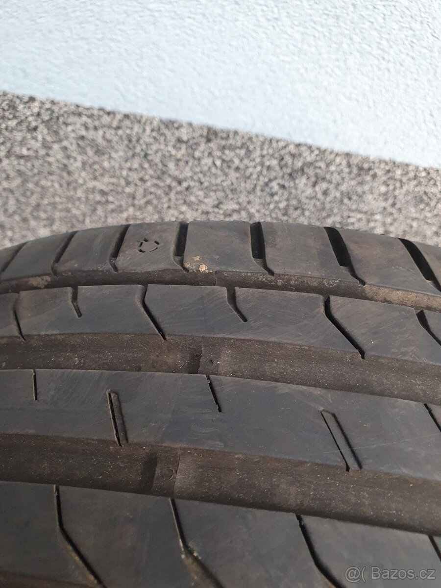 Letní pneu Nexen 215/55/R16 93V , zánovní , 6mm