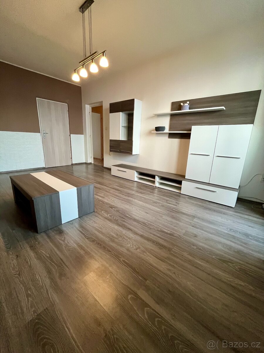 Pronájem bytu 2+1, 55 m² – Lužec nad Vltavou
