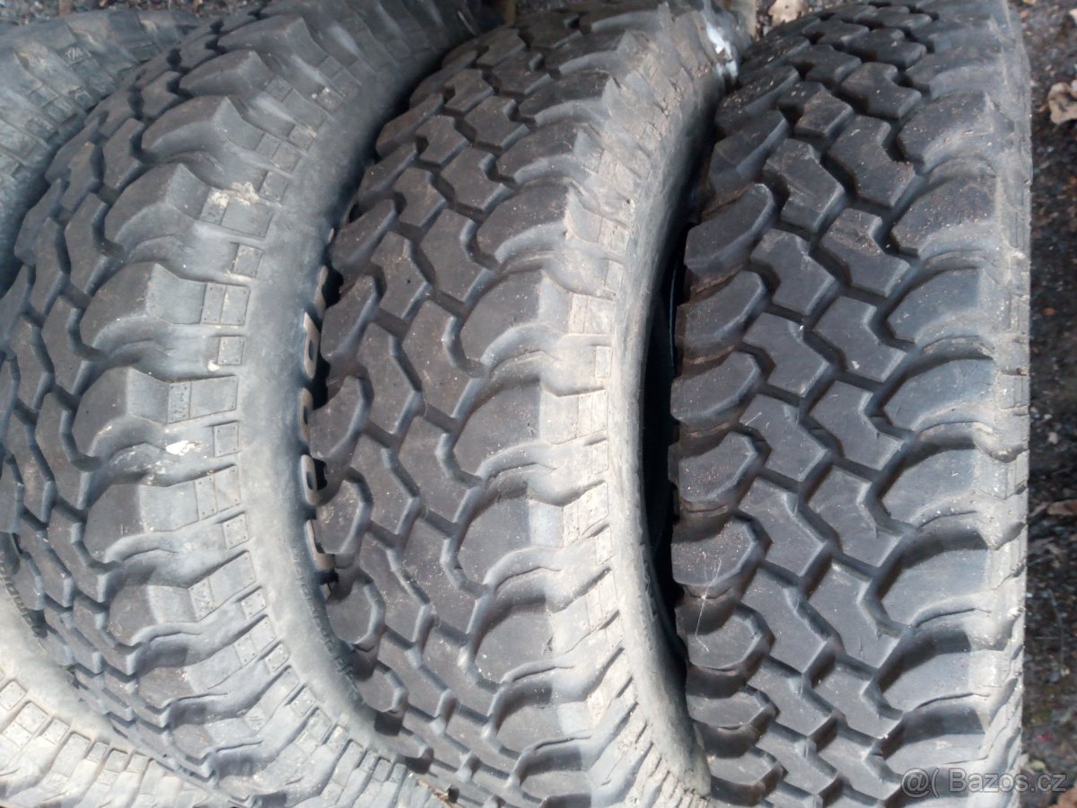 Pneu 235/85 R16 GOODRIDE