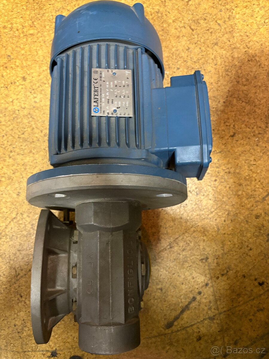Elektromotor s převodovkou
