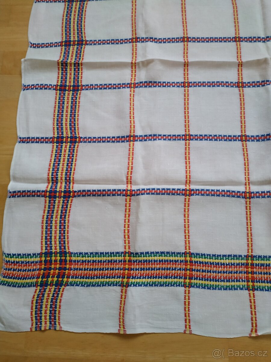 Retro ubrus 120x120