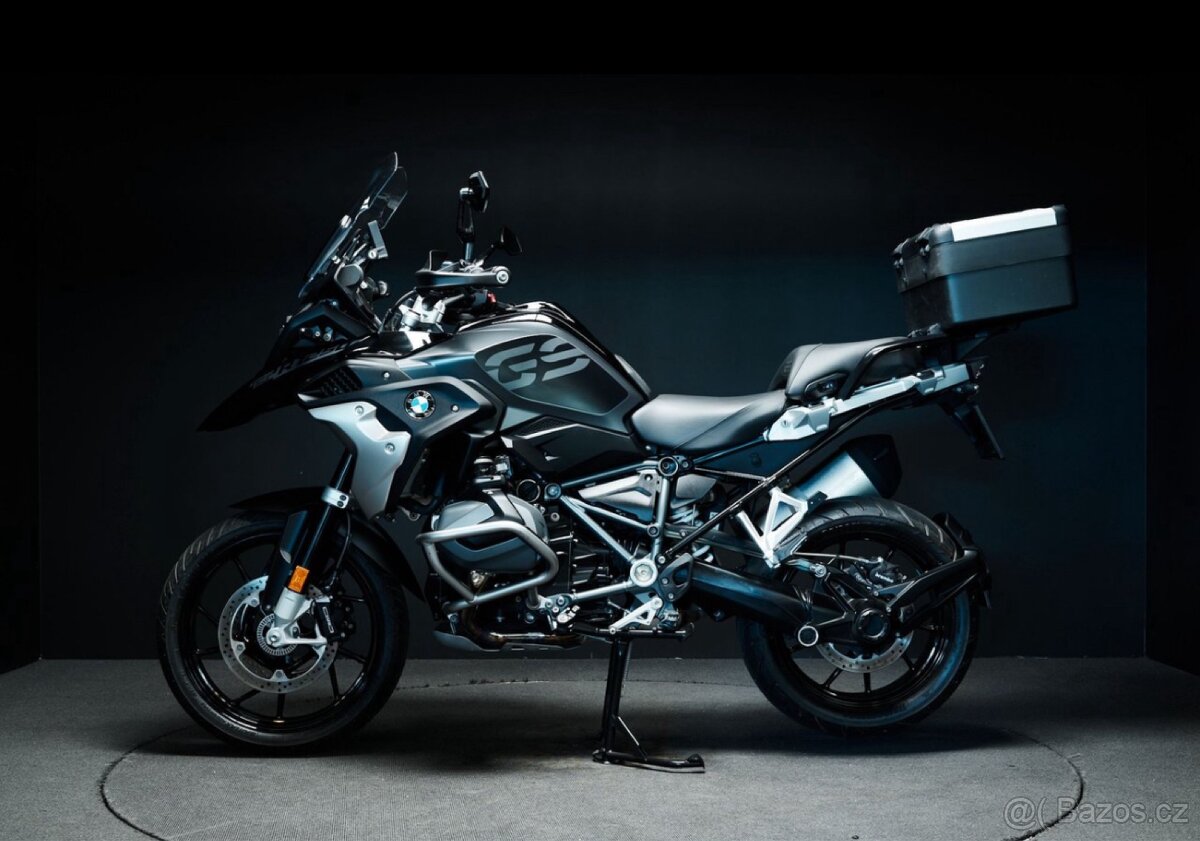 BMW R 1250 GS – TOP stav, pouze 12 350 km, plná výbava
