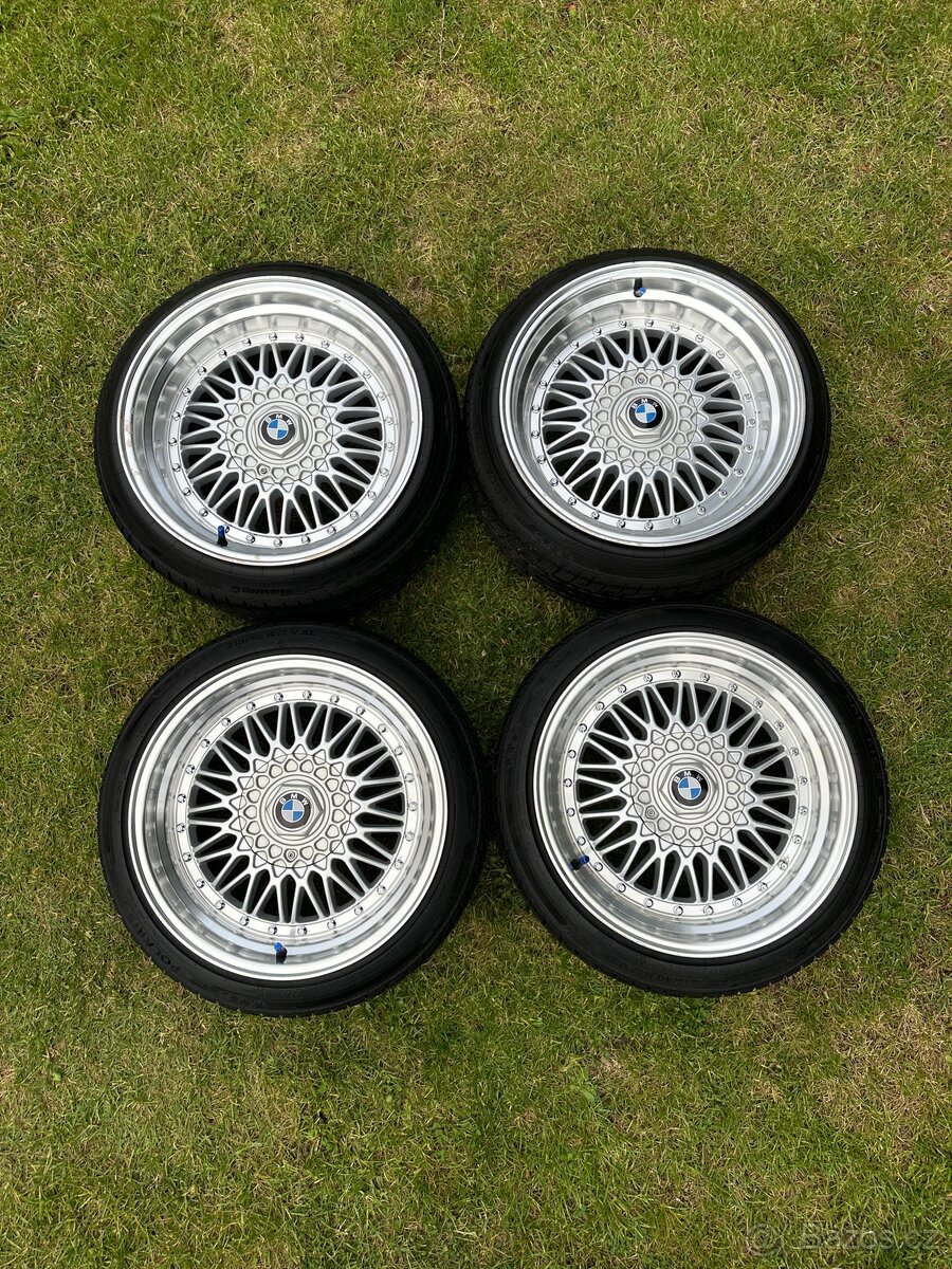 Alu kola 5x120 5x112 r17 japan racing jr9