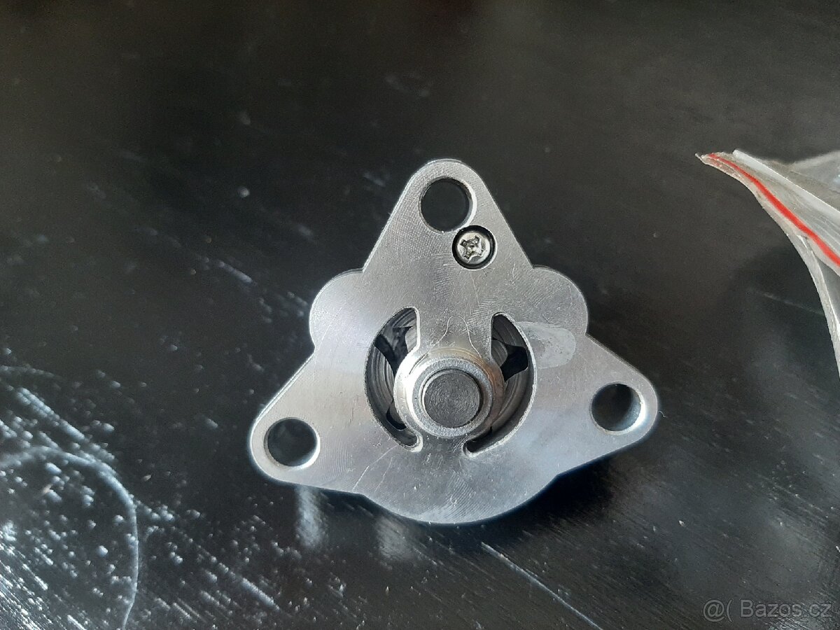 Olejové čerpadlo. Peugeot satelis 125