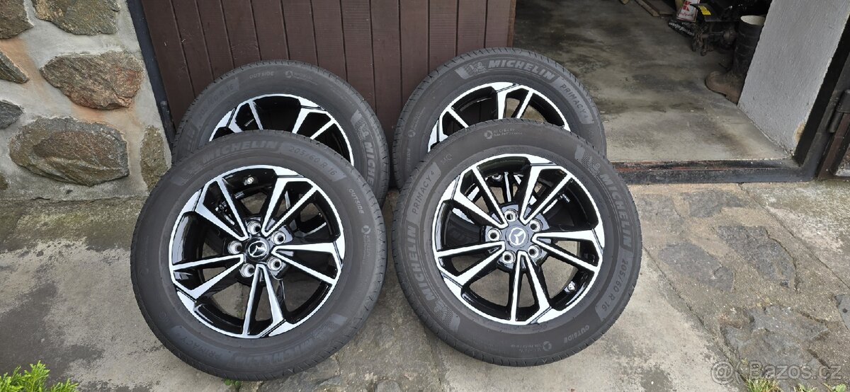 Alu kola R16 5x114,3-6.5J x 16 ET 50/67,1(letní)