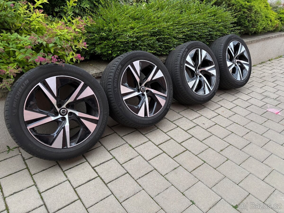 Volvo original AL disky + pneu