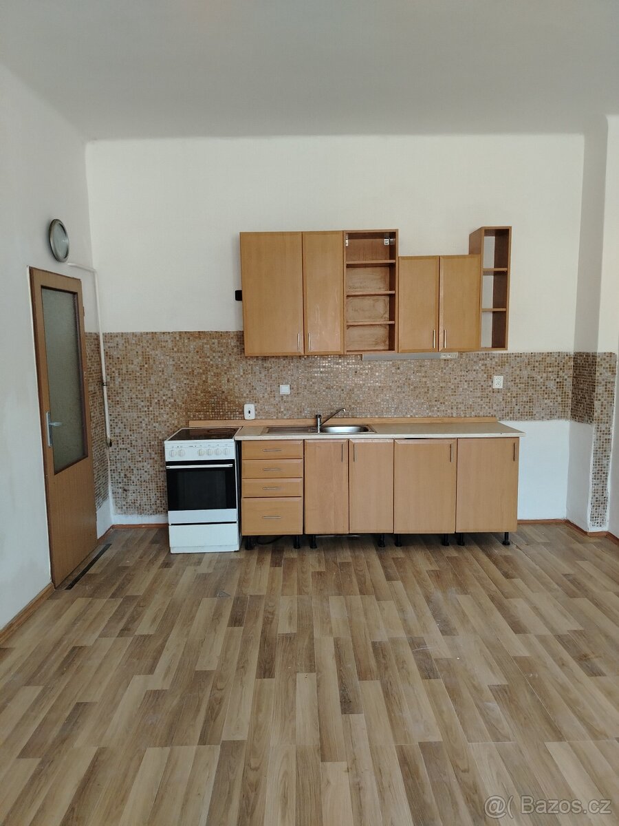 Pronájem bytu 2+kk 46m² ve Frenštátě p.Radh.