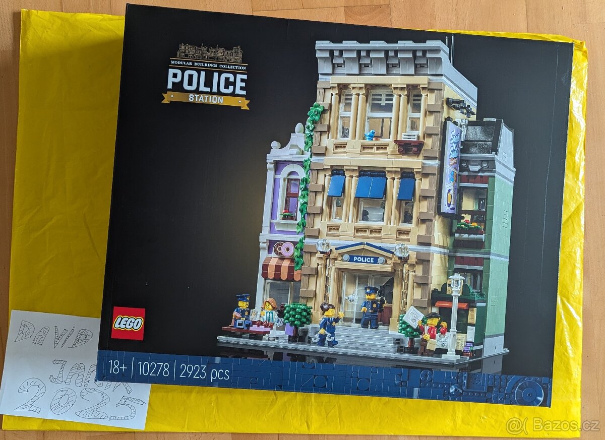 Lego 10278 Policejní stanice