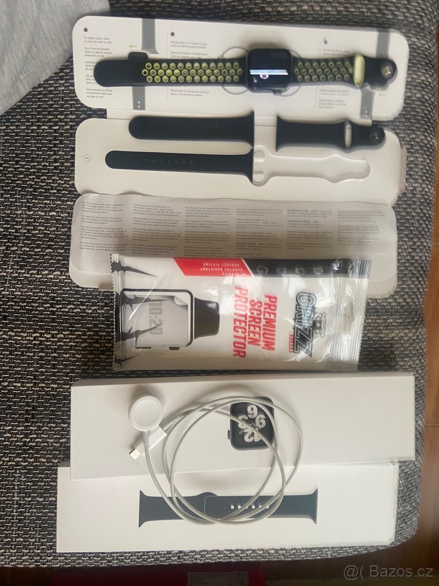 Apple Watch SE 40 mm Cellular Midnight