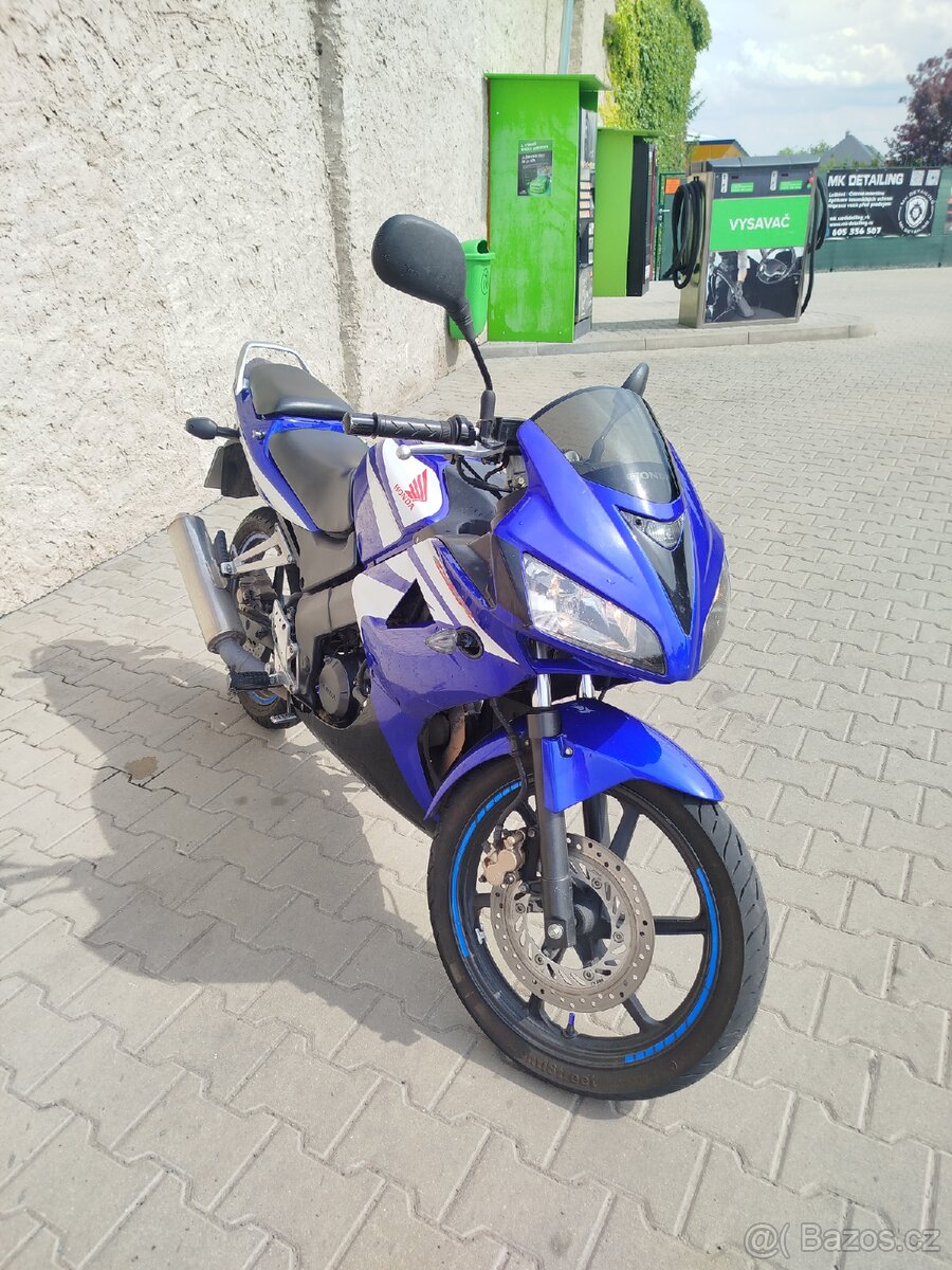 Honda cbr125 r