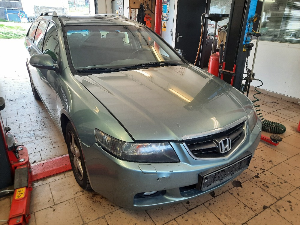 Náhradní díly Honda Accord 7G 2.4i MT