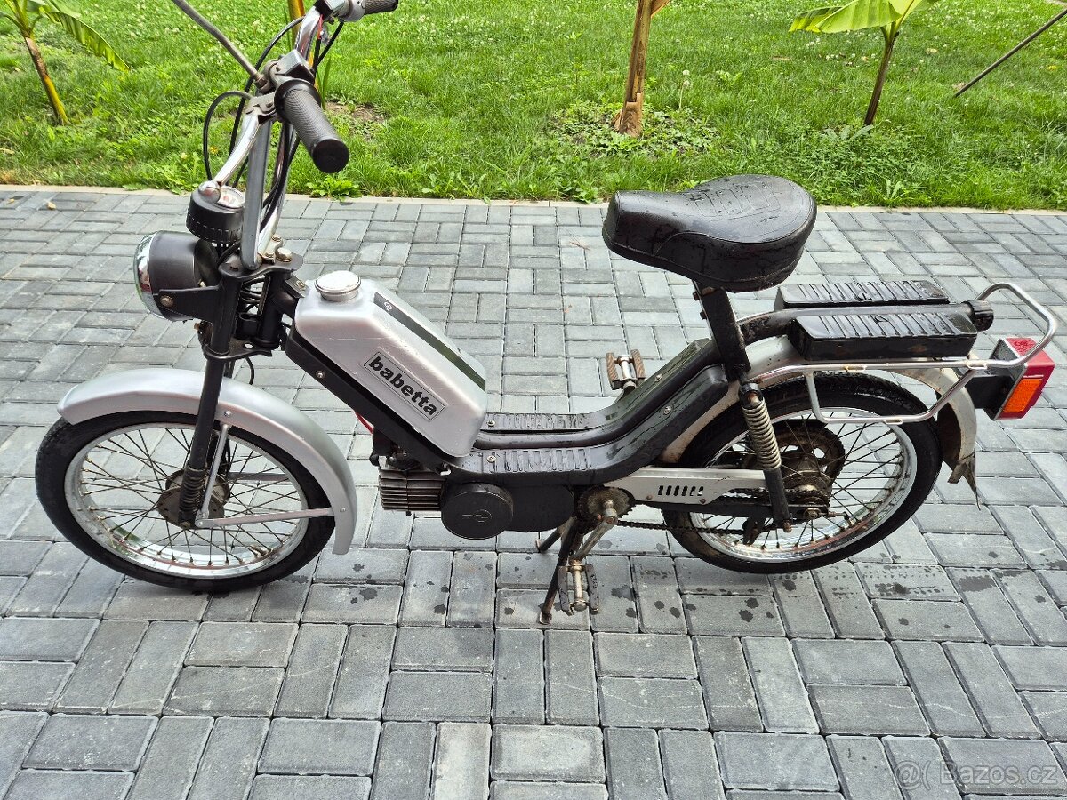 Babetta 210, pojízdná s kartičkou