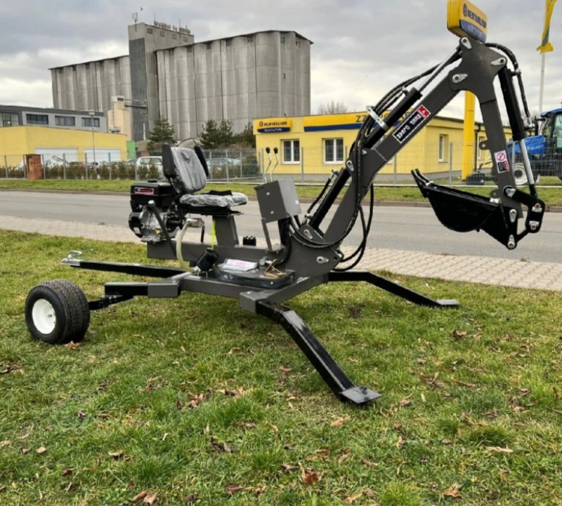spider, minibagr, kráčející bagr, bagr za auto, bagřík