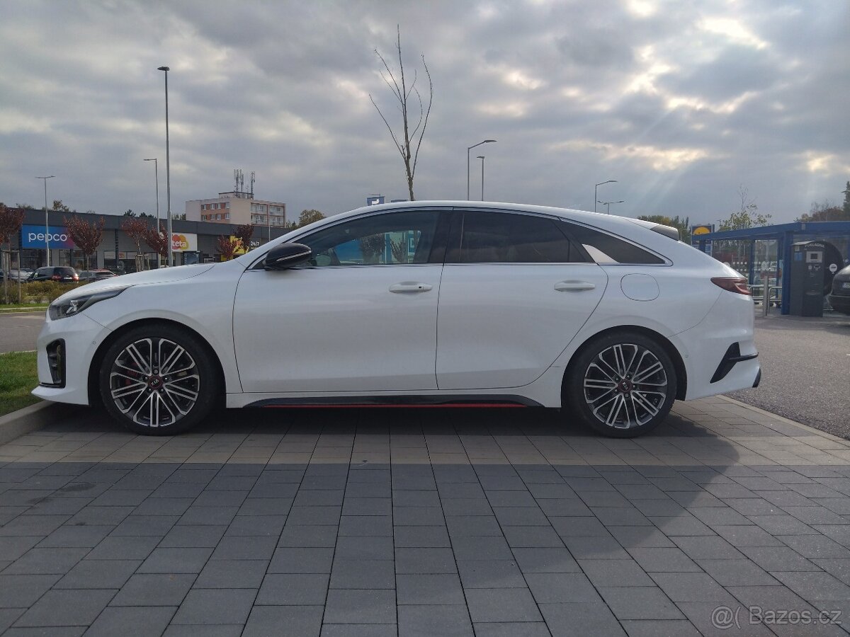 Kia ProCeed GT