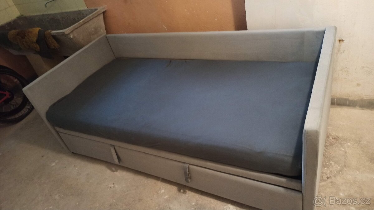 Denní postel/ rozkládací gauč/pohovka