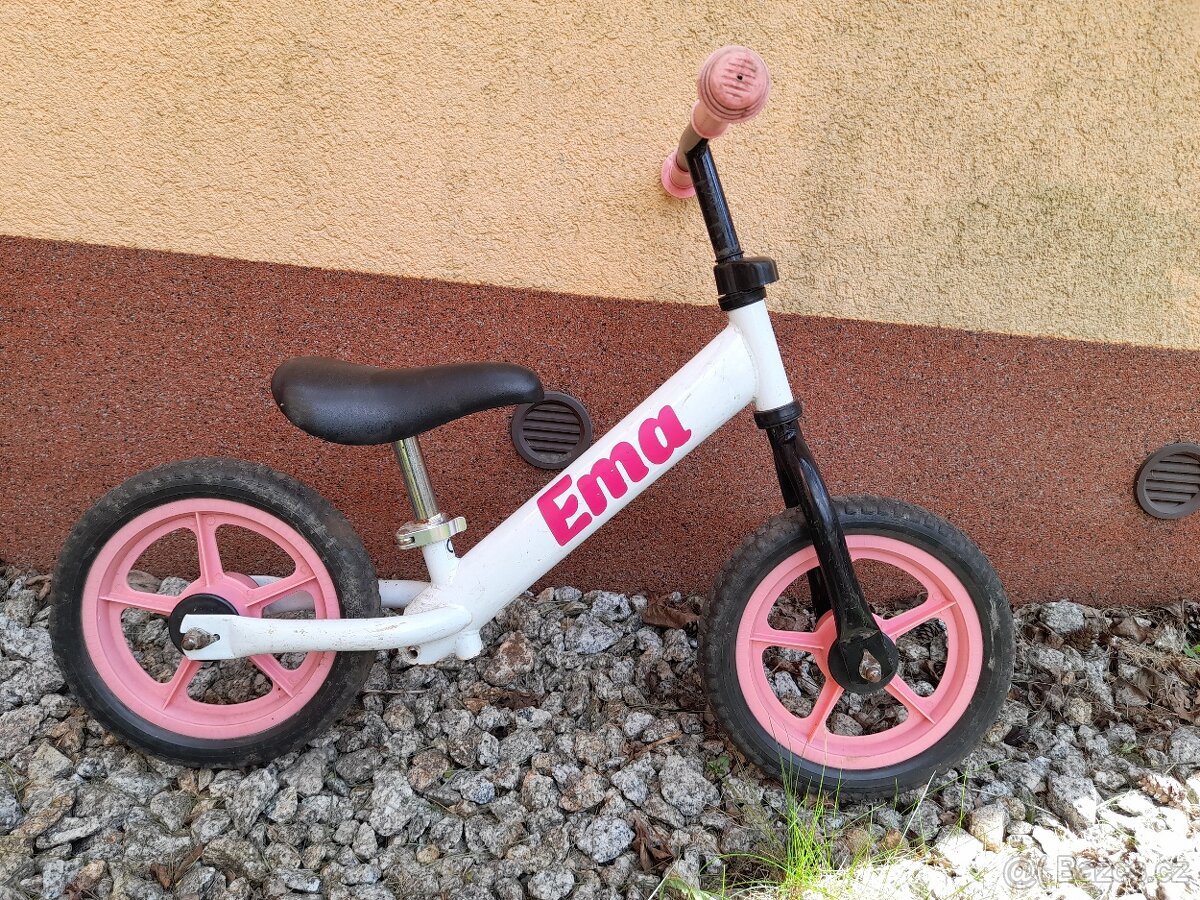 Dětské odrážedlo