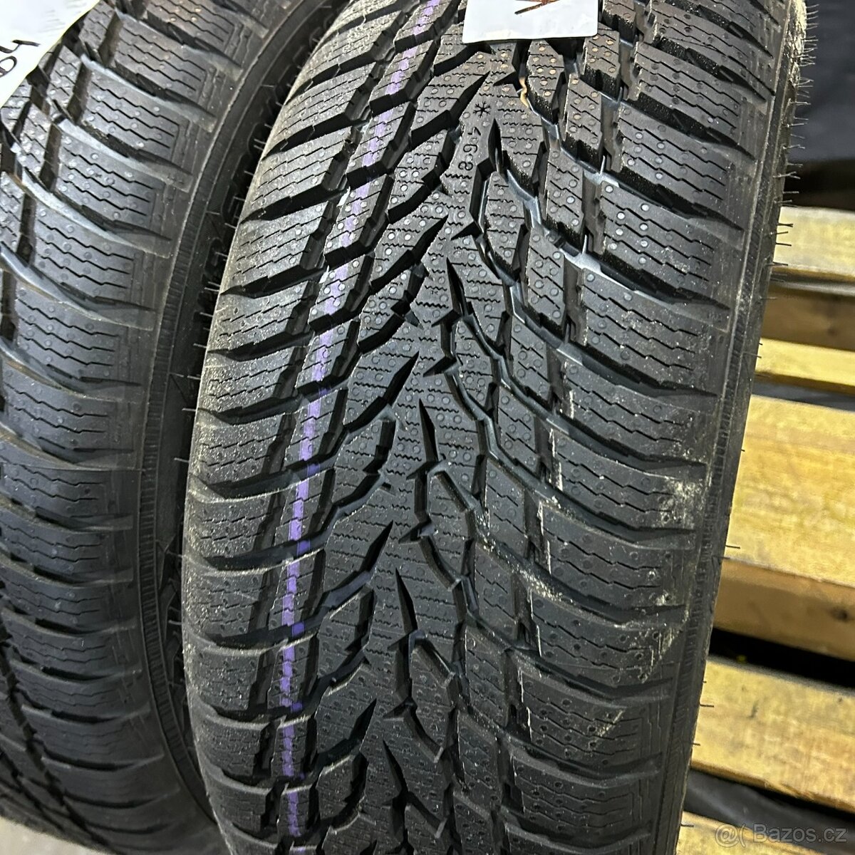 NOVÉ Zimní pneu 195/50 R16 88H Nokian