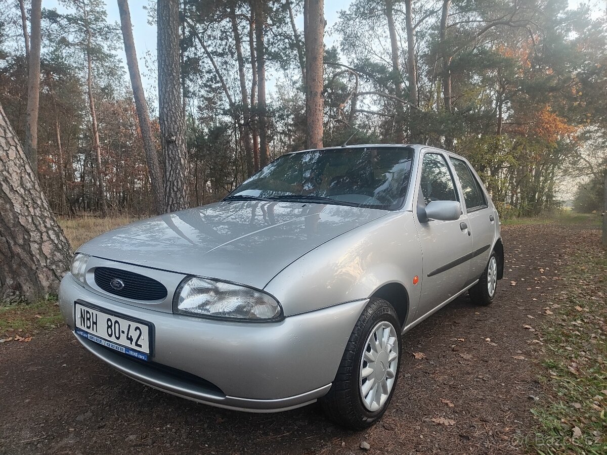 FORD FIESTA 1,3i 1.MAJITEL 81t.km