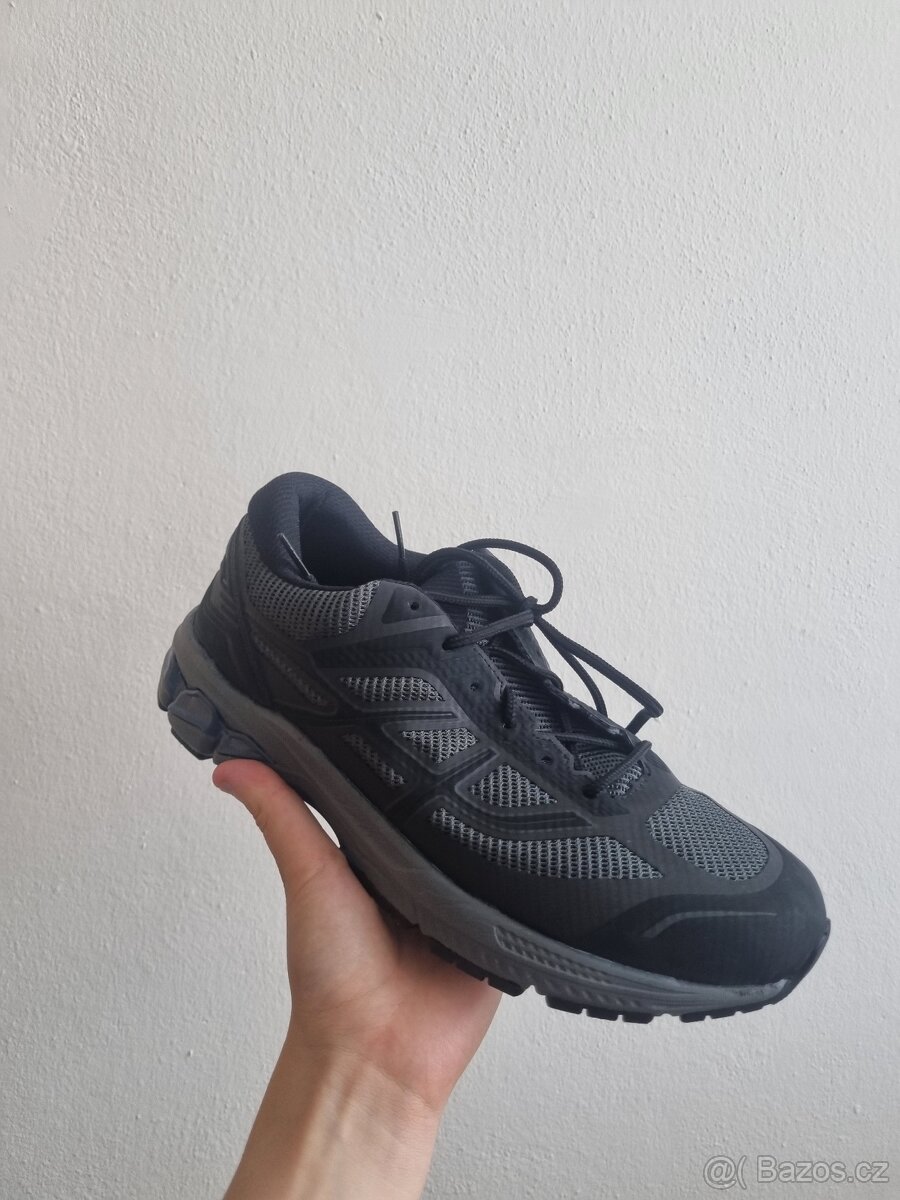 Sportovní obuv ačr