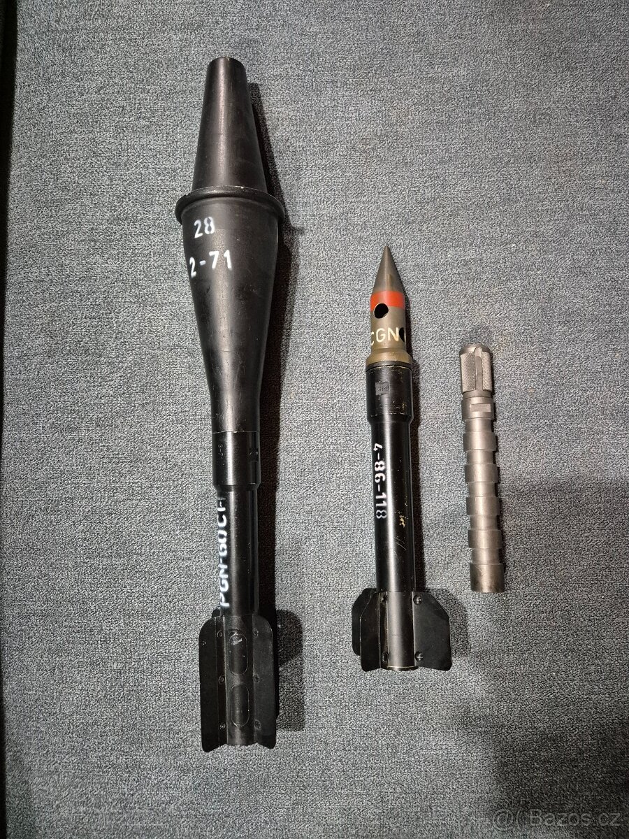 Cvičné rakety + nástavec AK 47 a klony