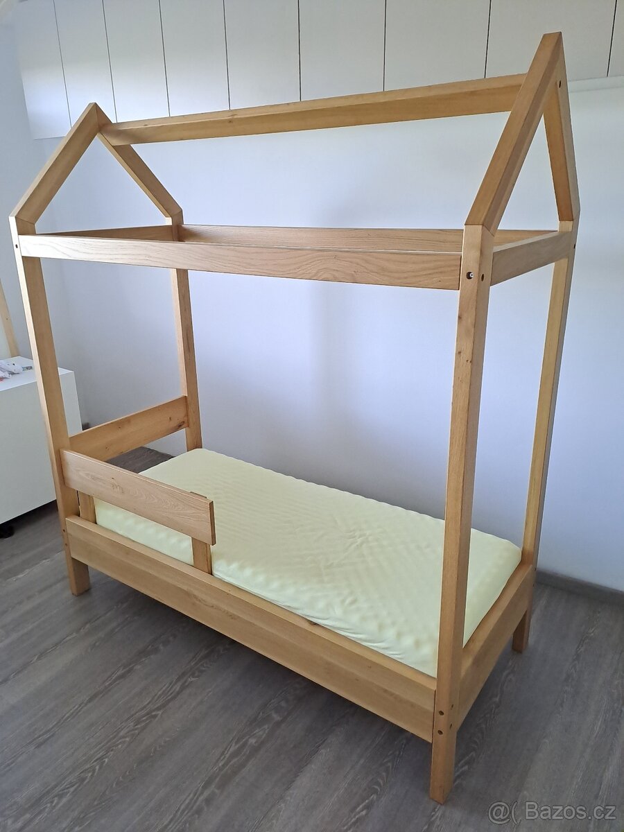 Dětská postel Domeček