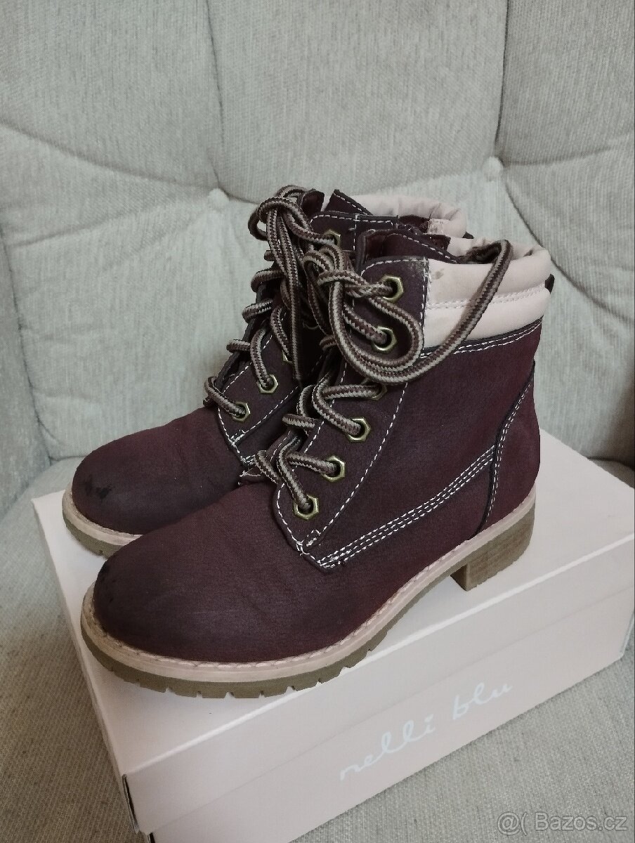 Dívčí kozačky vel. 28