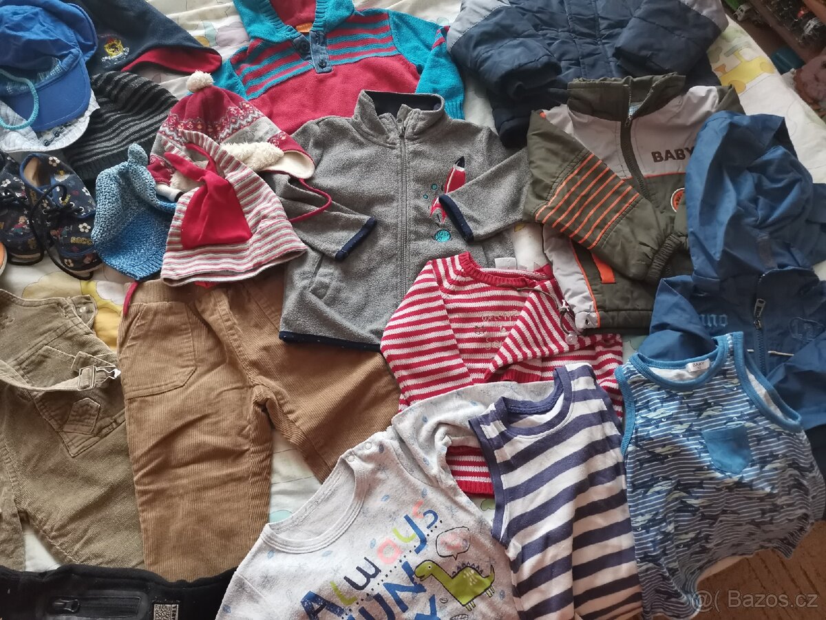 Balík oblečení vel. 80,86, 90