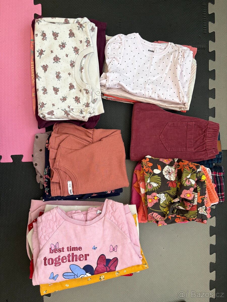 Balík oblečení dívčí 98-104