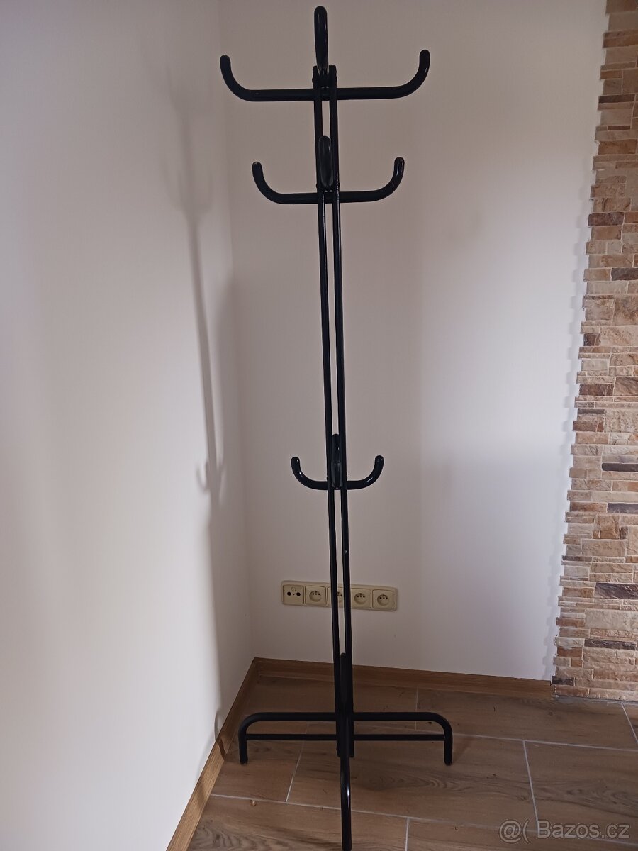 Věšák