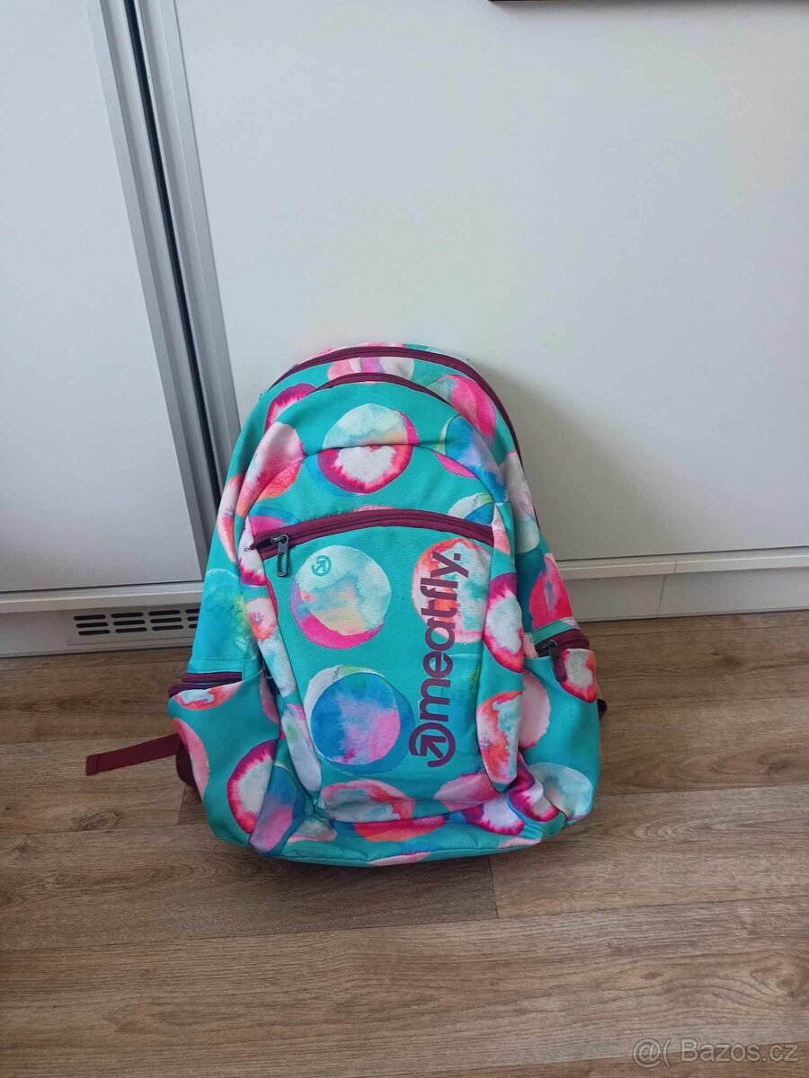 Dívčí studentský batoh MEATFLY