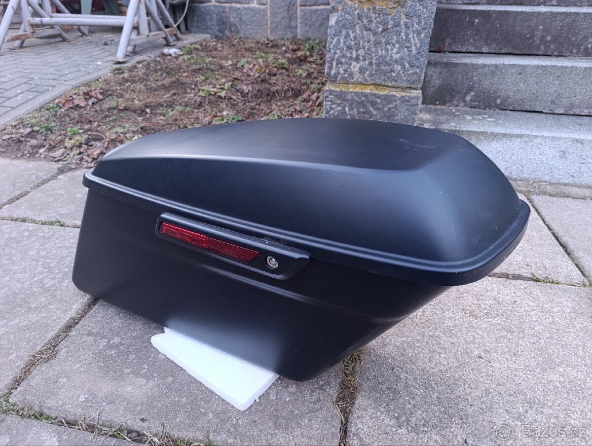 Harley Davidson Street glide, Road glide kufr