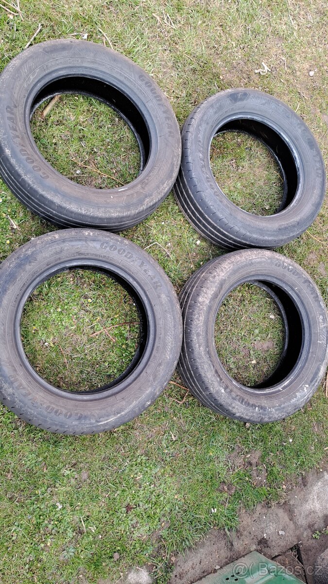 4x pneu Goodyear 225/60 R17