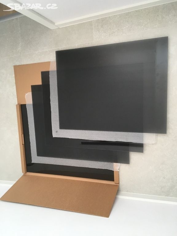 Černá skla, původně IKEA uggdal