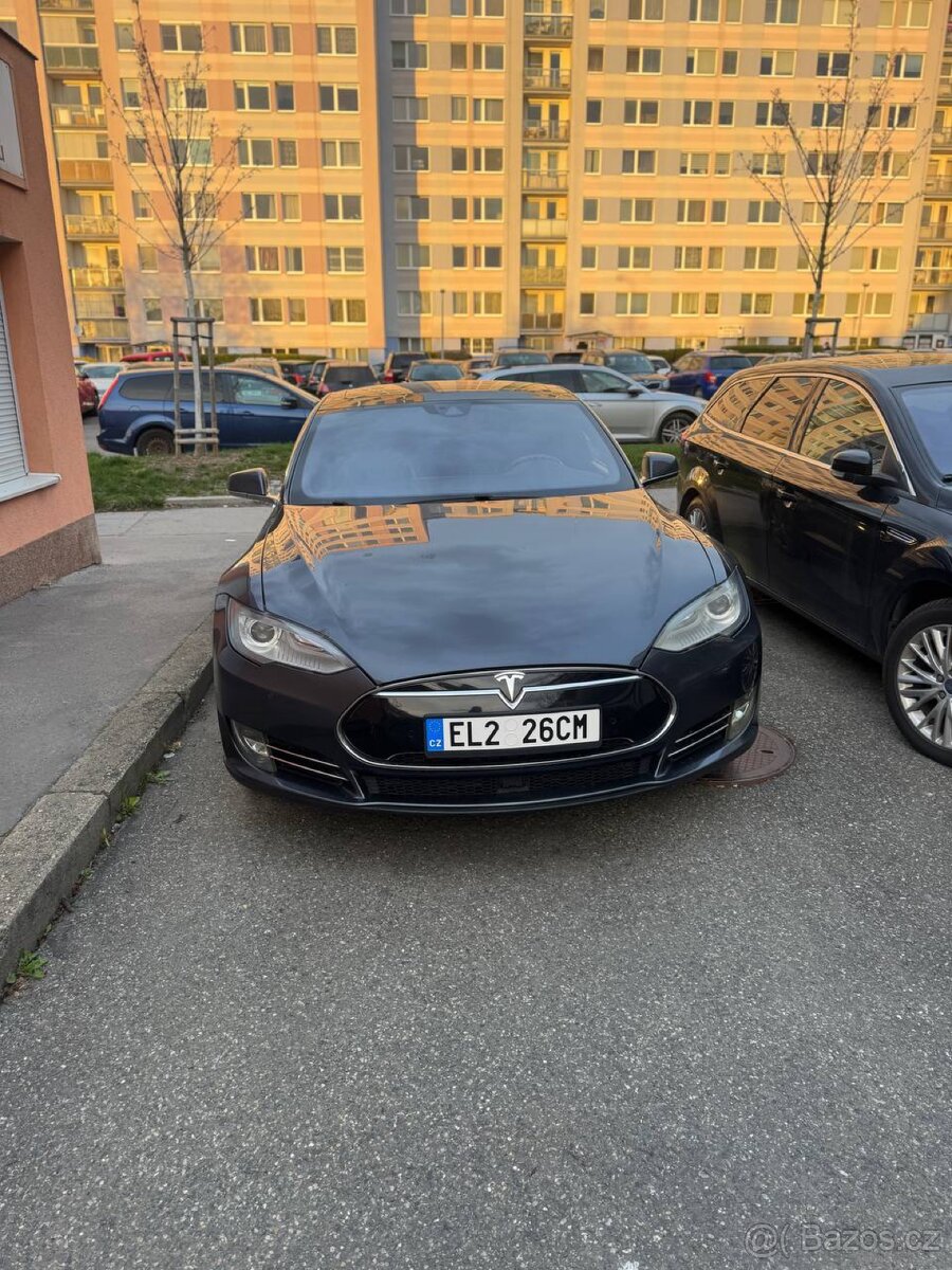 Tesla p90d