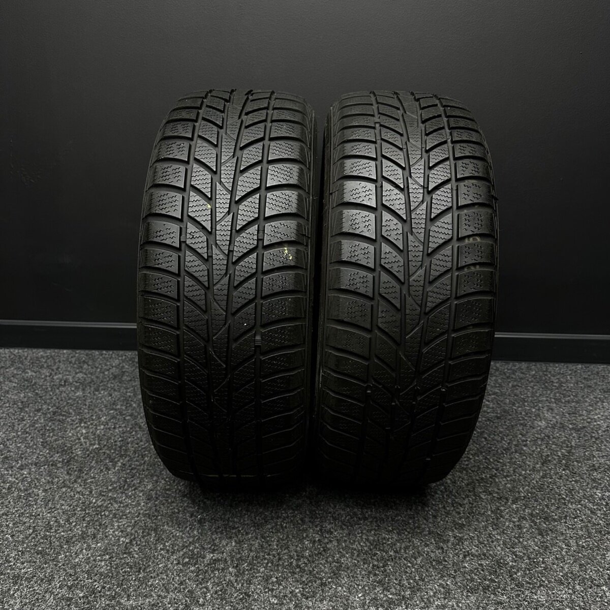 2ks pneu Hankook 205/55/16 91H