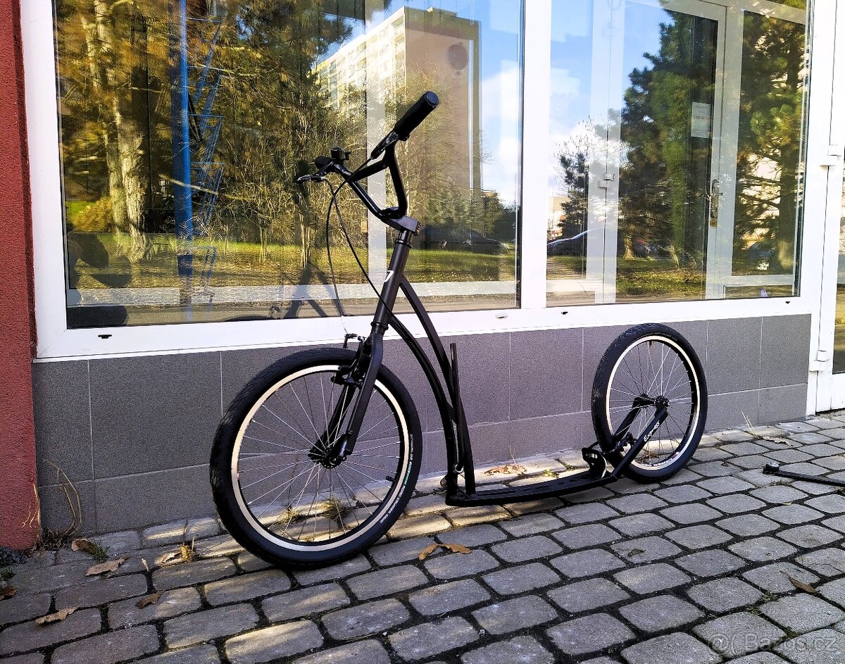 Koloběžka MIBO Express