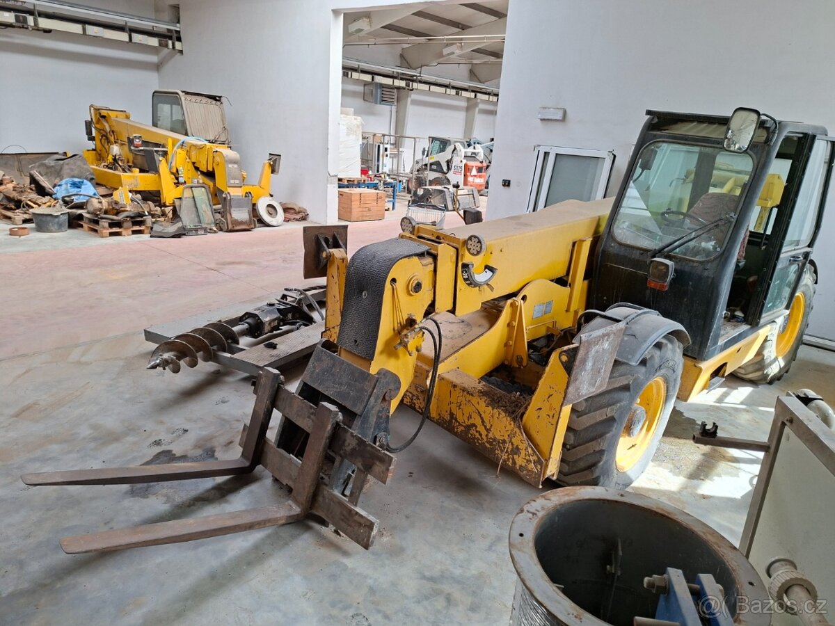 CATERPILLAR TH 63 4X4