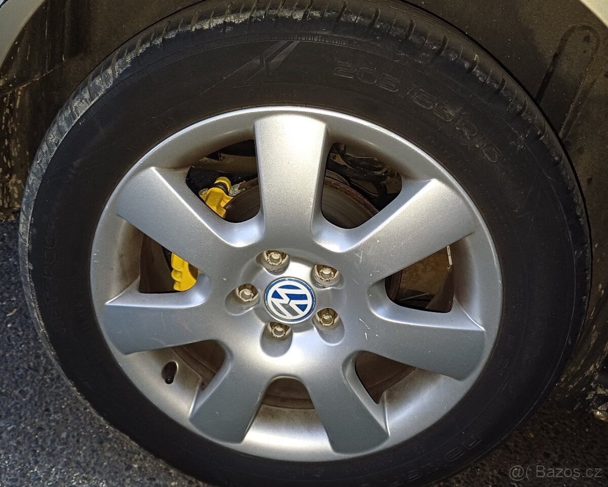 Kompletní sada letních kol 205/55/R16, 5x100