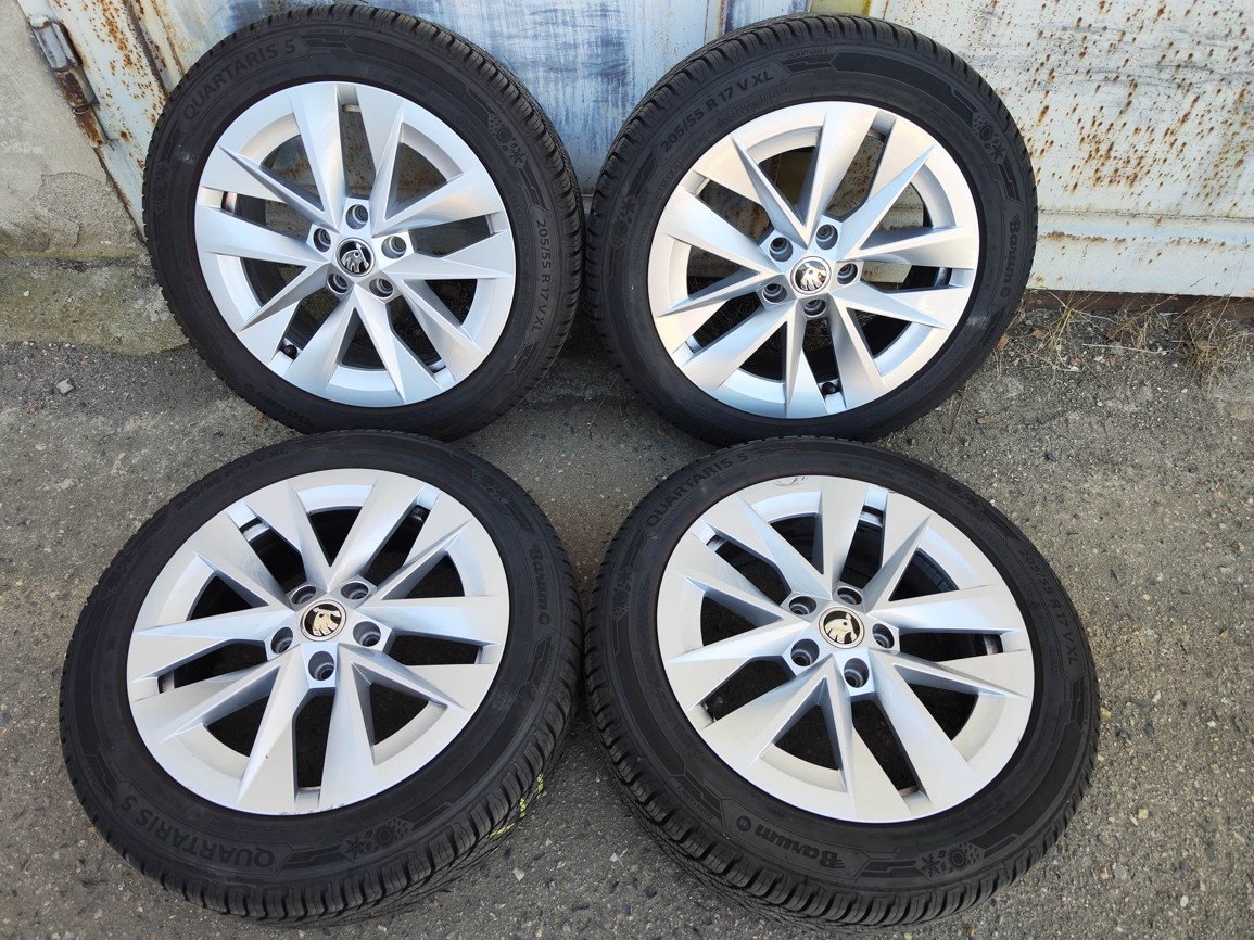 17"celoroční alu sada Rotare 5x112 origo Octavia 4 Golf 8