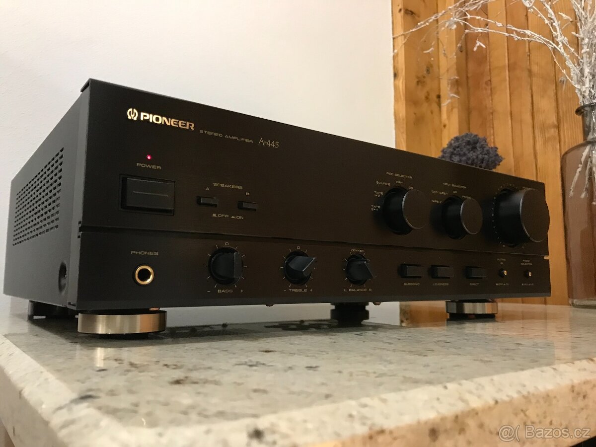Pioneer A-445 Top stav