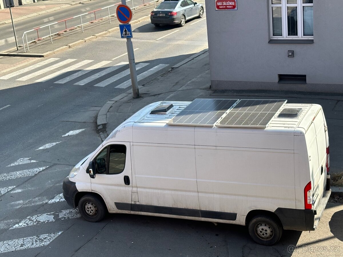 Obytny vuz k dodelani