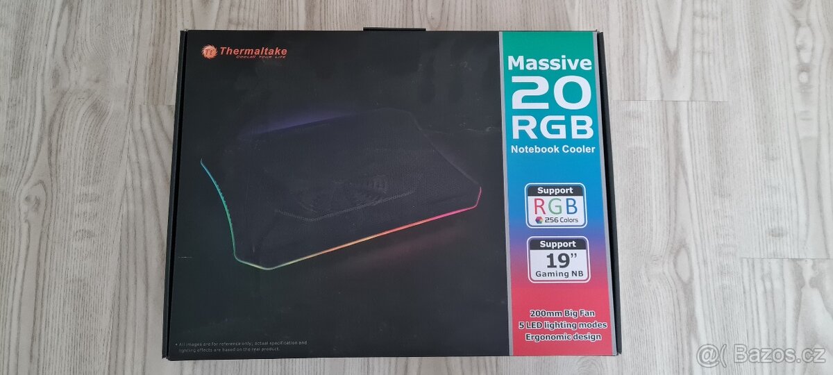 Chladící podlažka Thermaltake 20 RGB