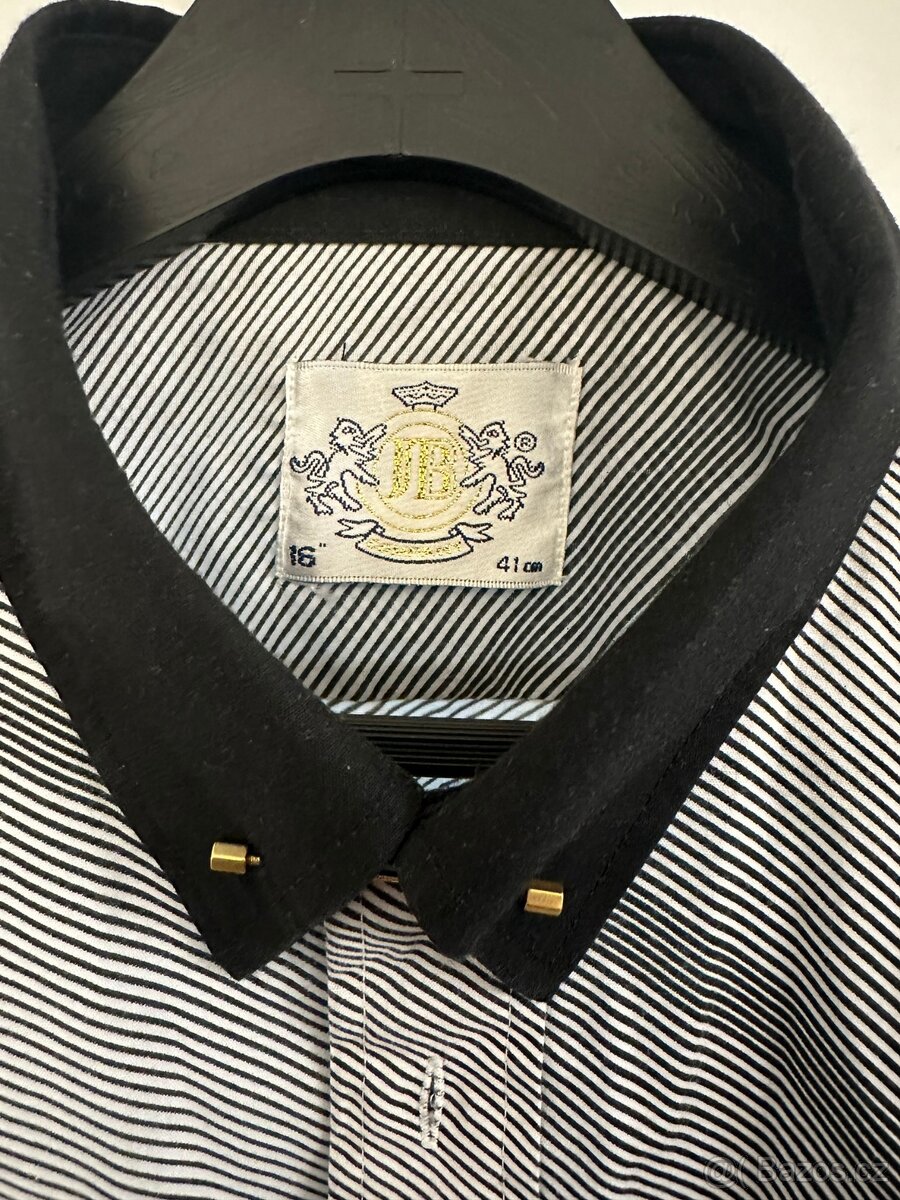 Košile pin-collar